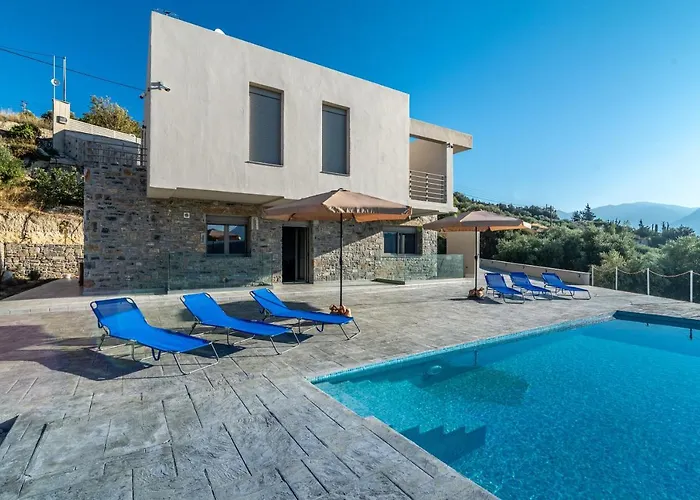 Modern Private Villa With Infinity Pool