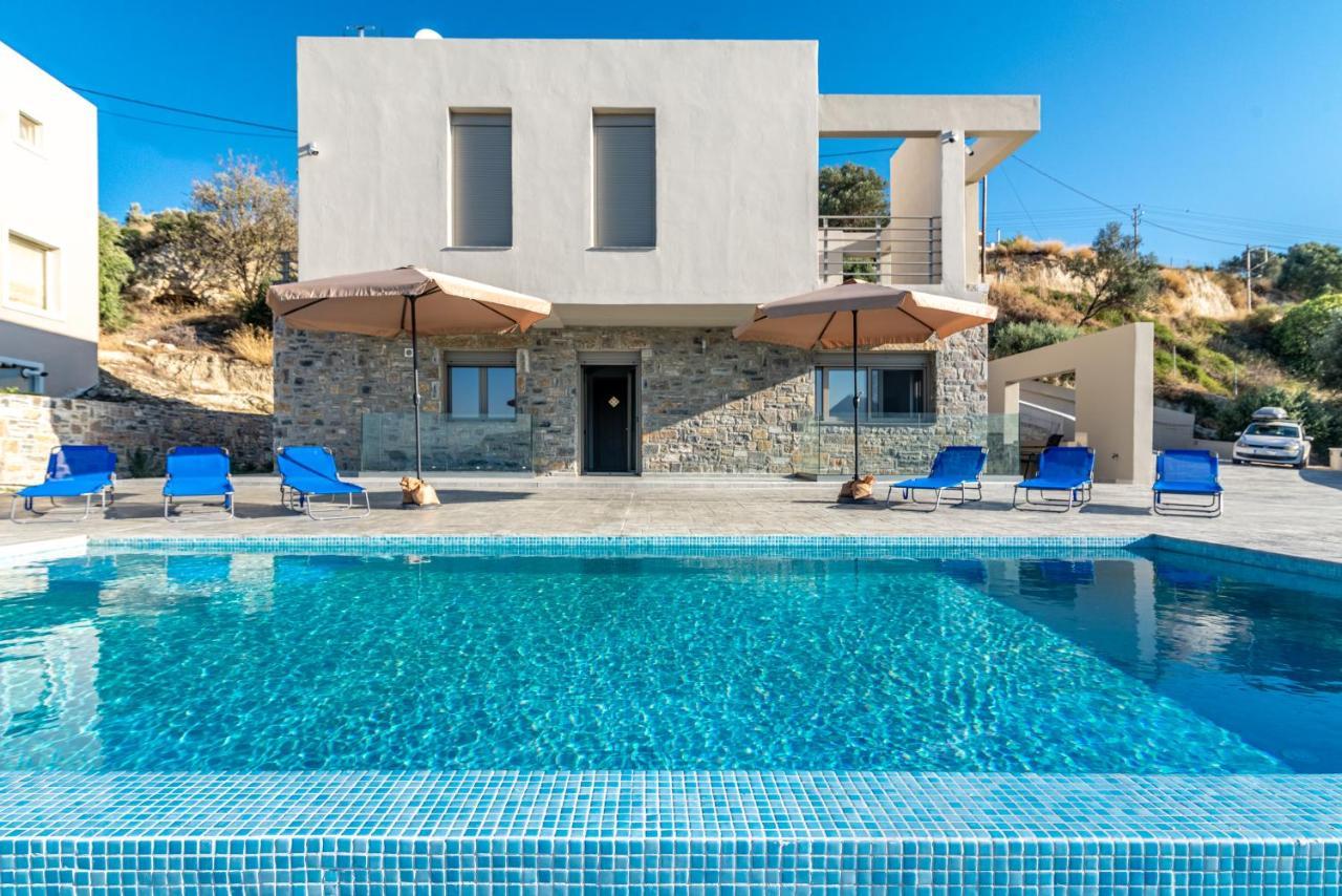 Modern Private With Infinity Pool Villa *