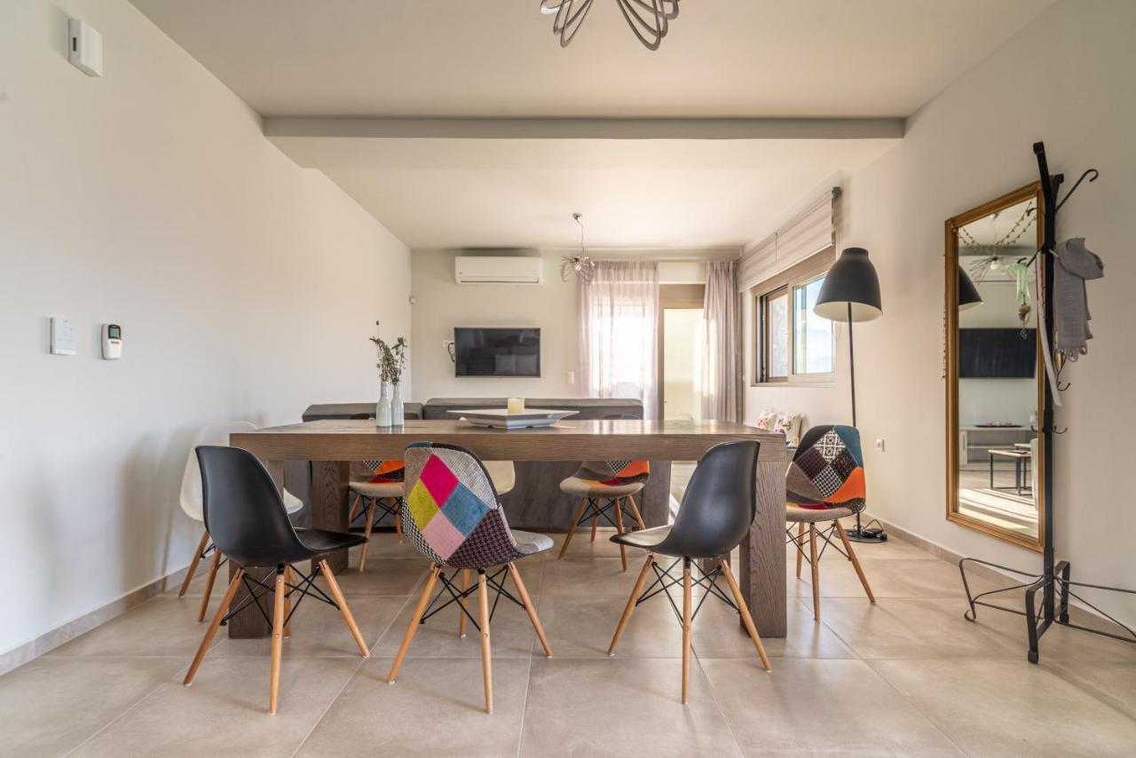 Modern Private With Infinity Pool Heraklion (Crete)